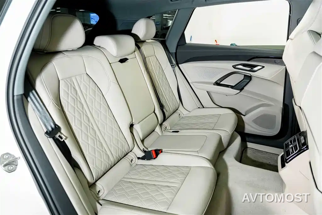 Audi Q5L 2026 Model Base Version — фото 22