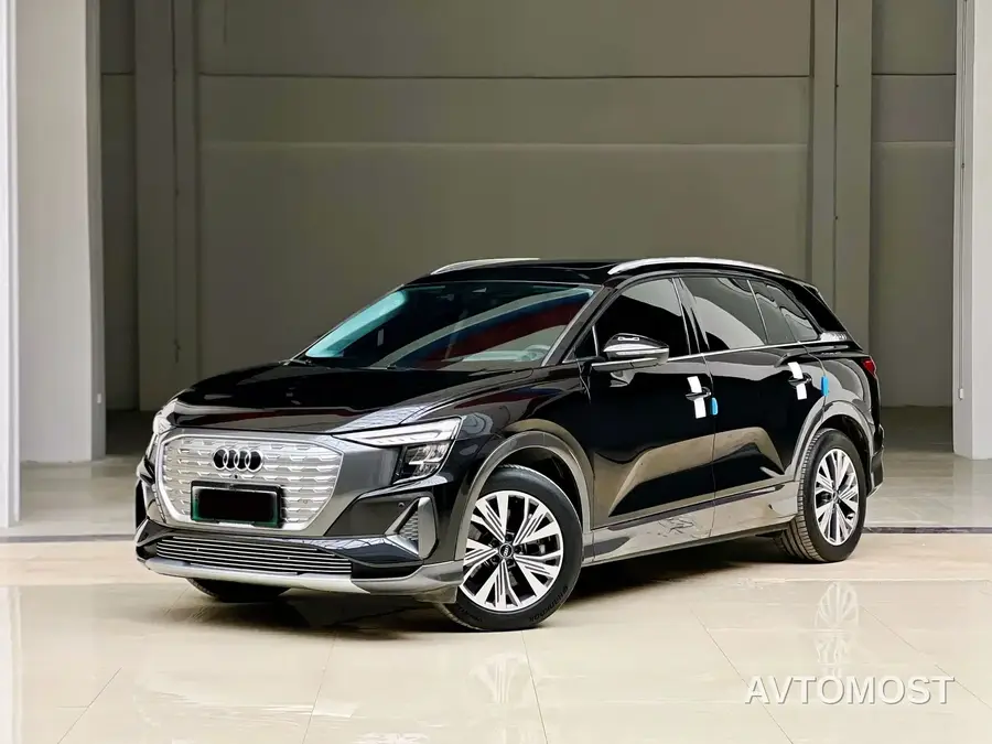 Audi Q5 e-tron 2023 40 e-tron Starlight Edition Brocade Package