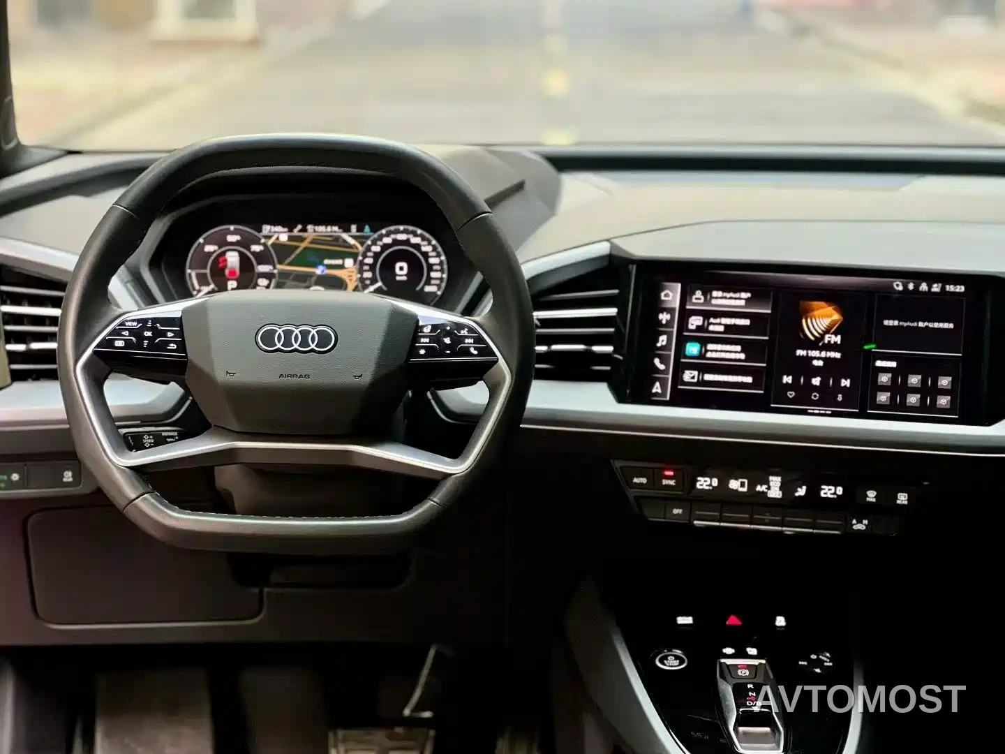 Audi Q5 e-tron 2023 40 e-tron Starlight Edition Brocade Package — фото 4