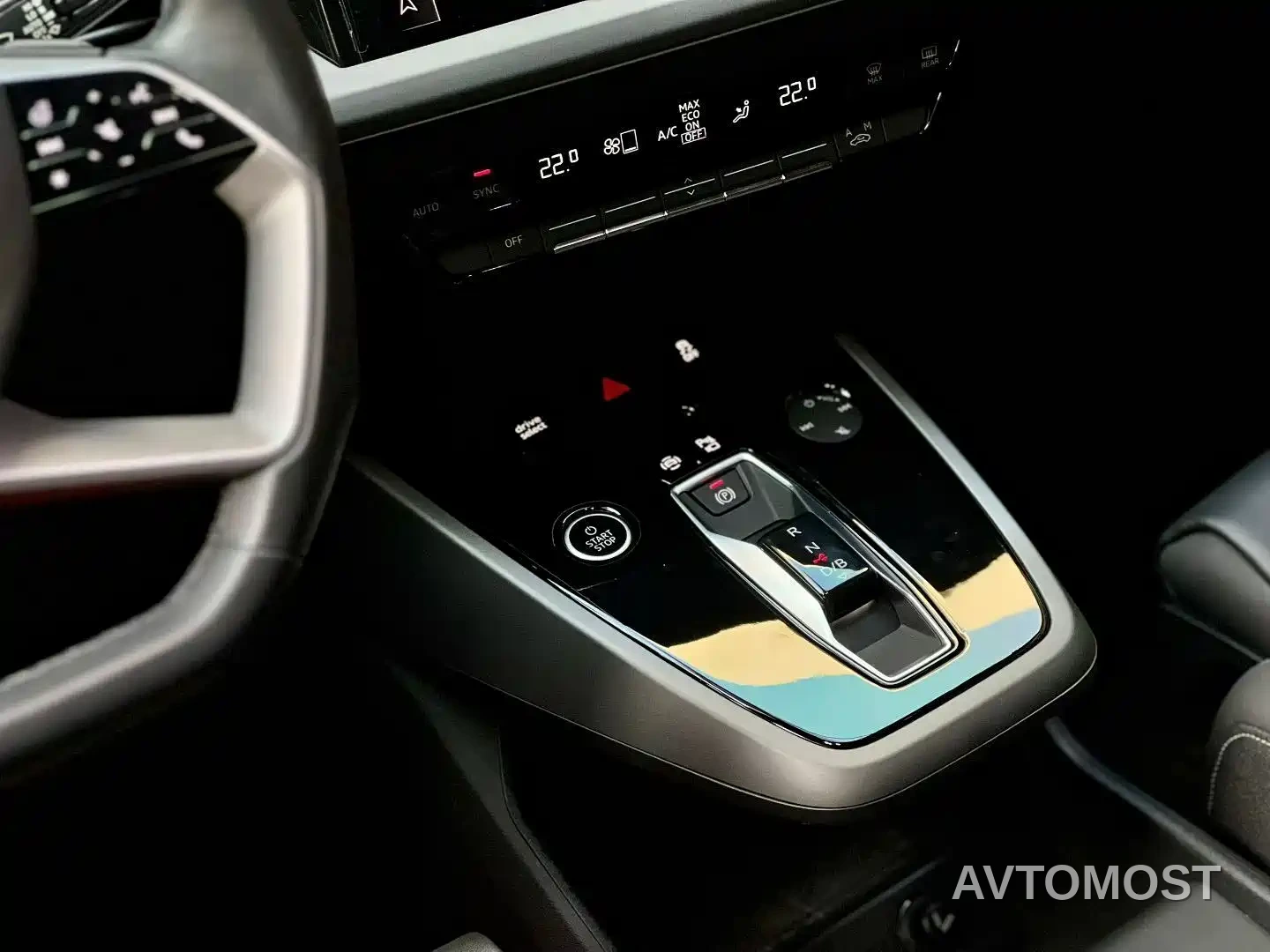 Audi Q5 e-tron 2023 40 e-tron Starlight Edition Brocade Package — фото 5