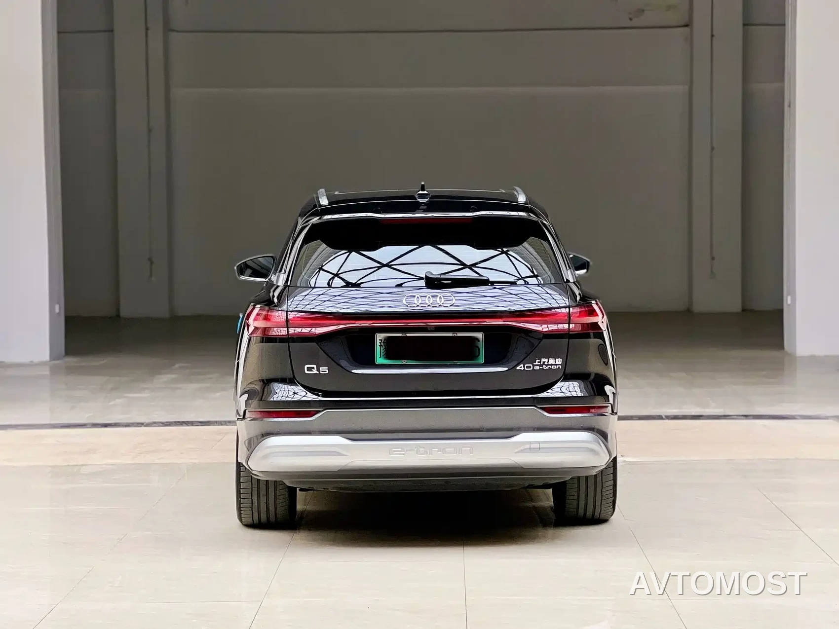 Audi Q5 e-tron 2023 40 e-tron Starlight Edition Brocade Package — фото 9