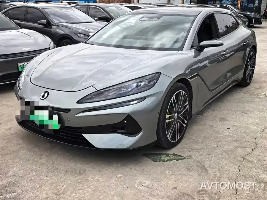 Denza Z9GT 2024 1100 AWD Max Launch Edition