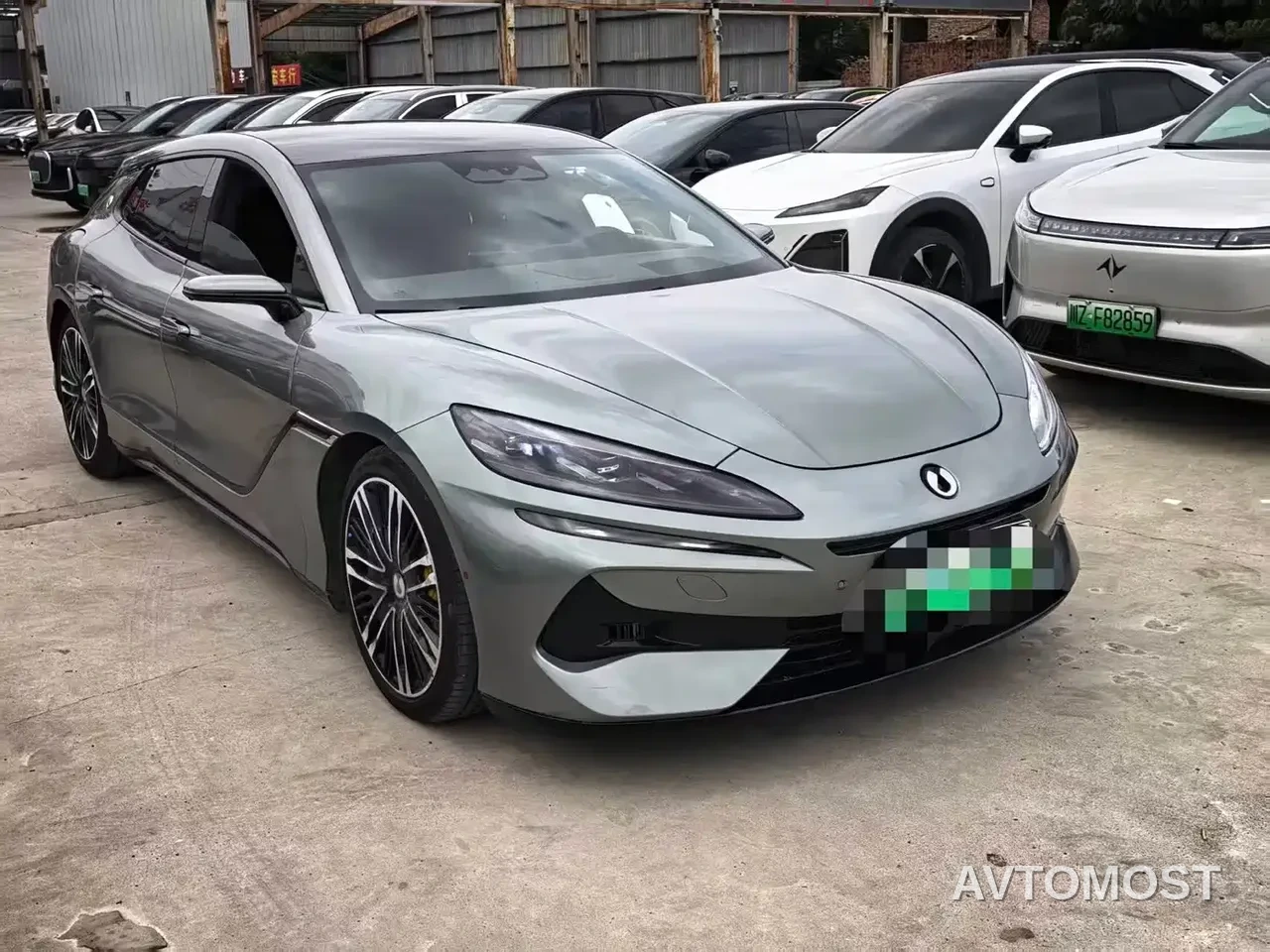 Denza Z9GT 2024 1100 AWD Max Launch Edition — фото 2