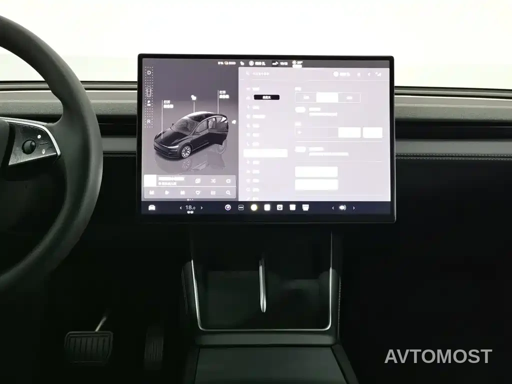 Tesla Model Y L 2025 Facelift Long Range AWD — фото 11