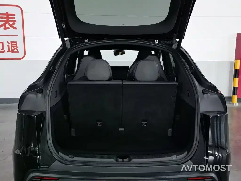 Tesla Model Y L 2025 Facelift Long Range AWD — фото 15
