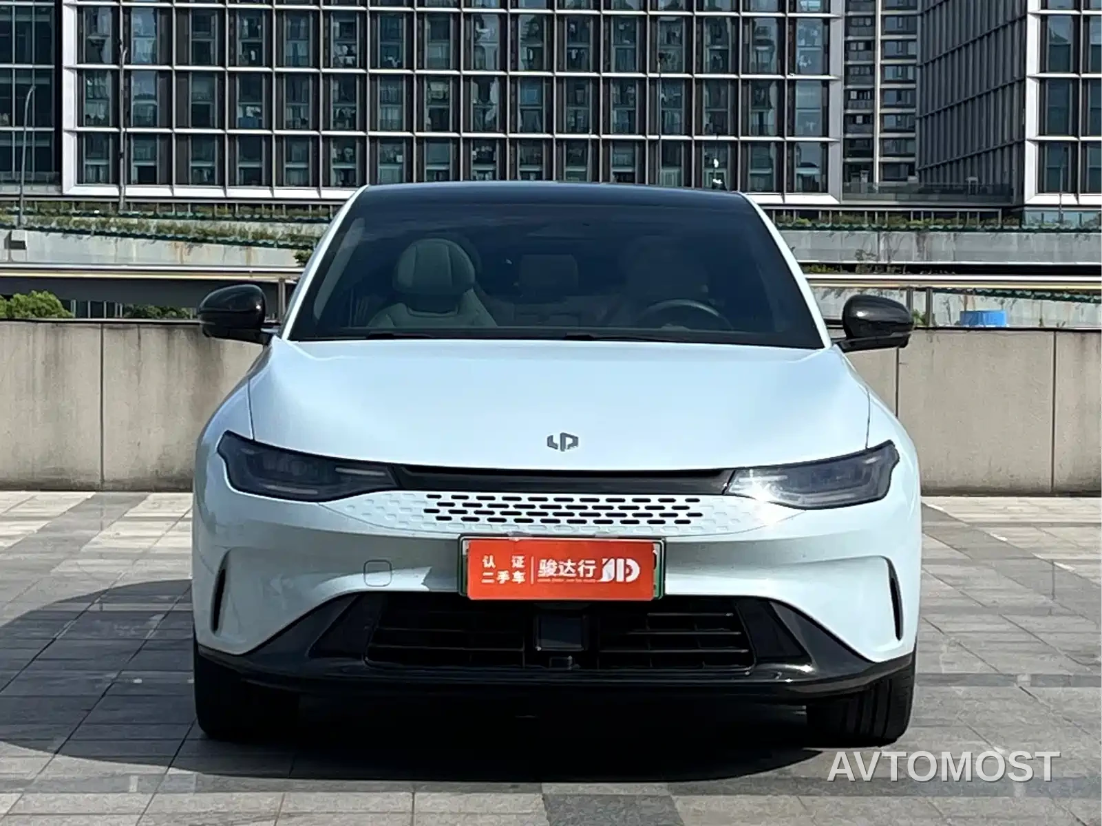 Leapmotor C01 2023 Model Range Extender 216 Comfort Edition — фото 2