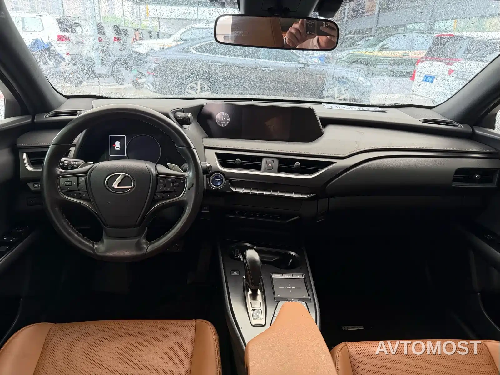 Lexus UX Electric 2020 300e Pure Yue Edition — фото 6