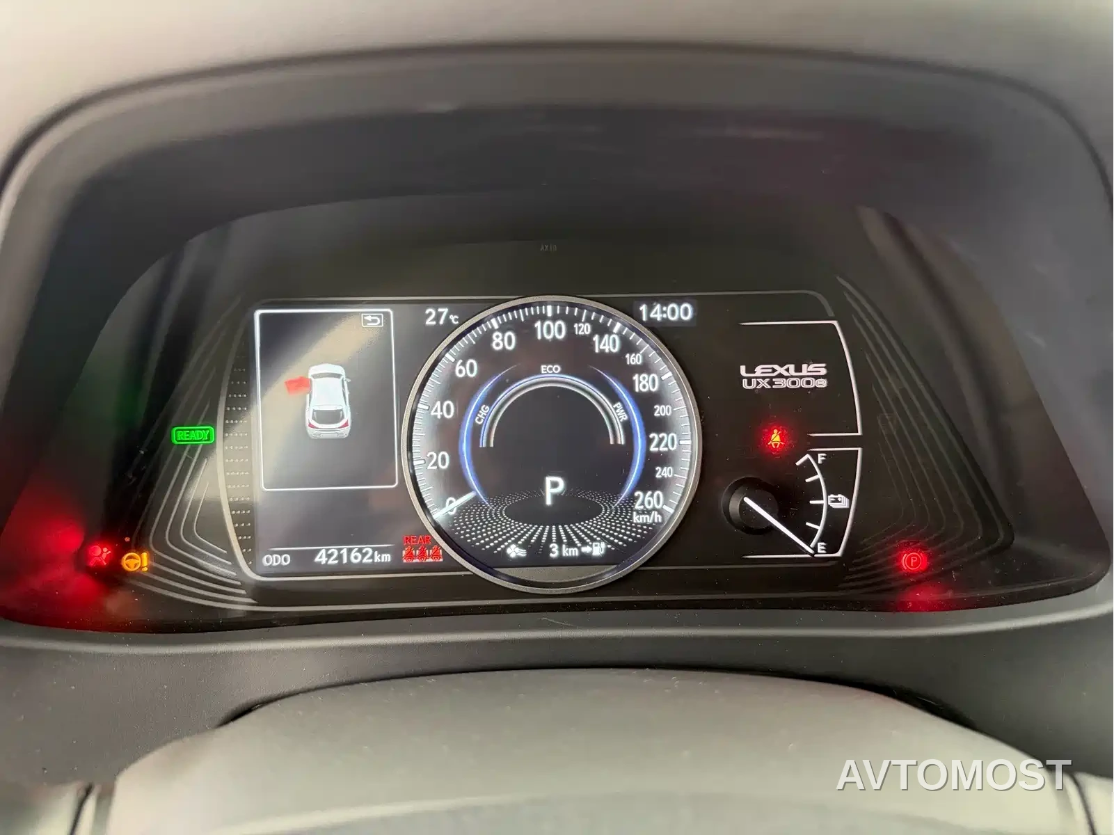 Lexus UX Electric 2020 300e Pure Yue Edition — фото 11