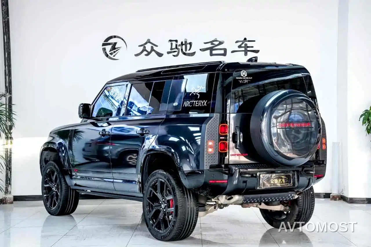 Land Rover Defender 2022 110 P400 X-DYNAMIC HSE — фото 10