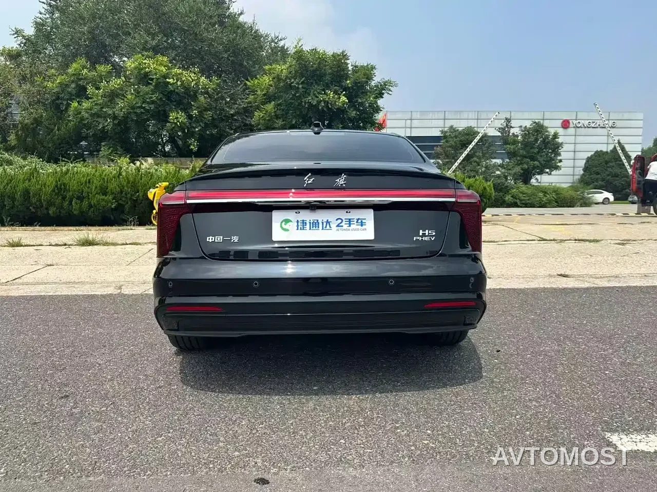 Hongqi H5 PHEV 2025 170 Super Hybrid Edition — фото 3