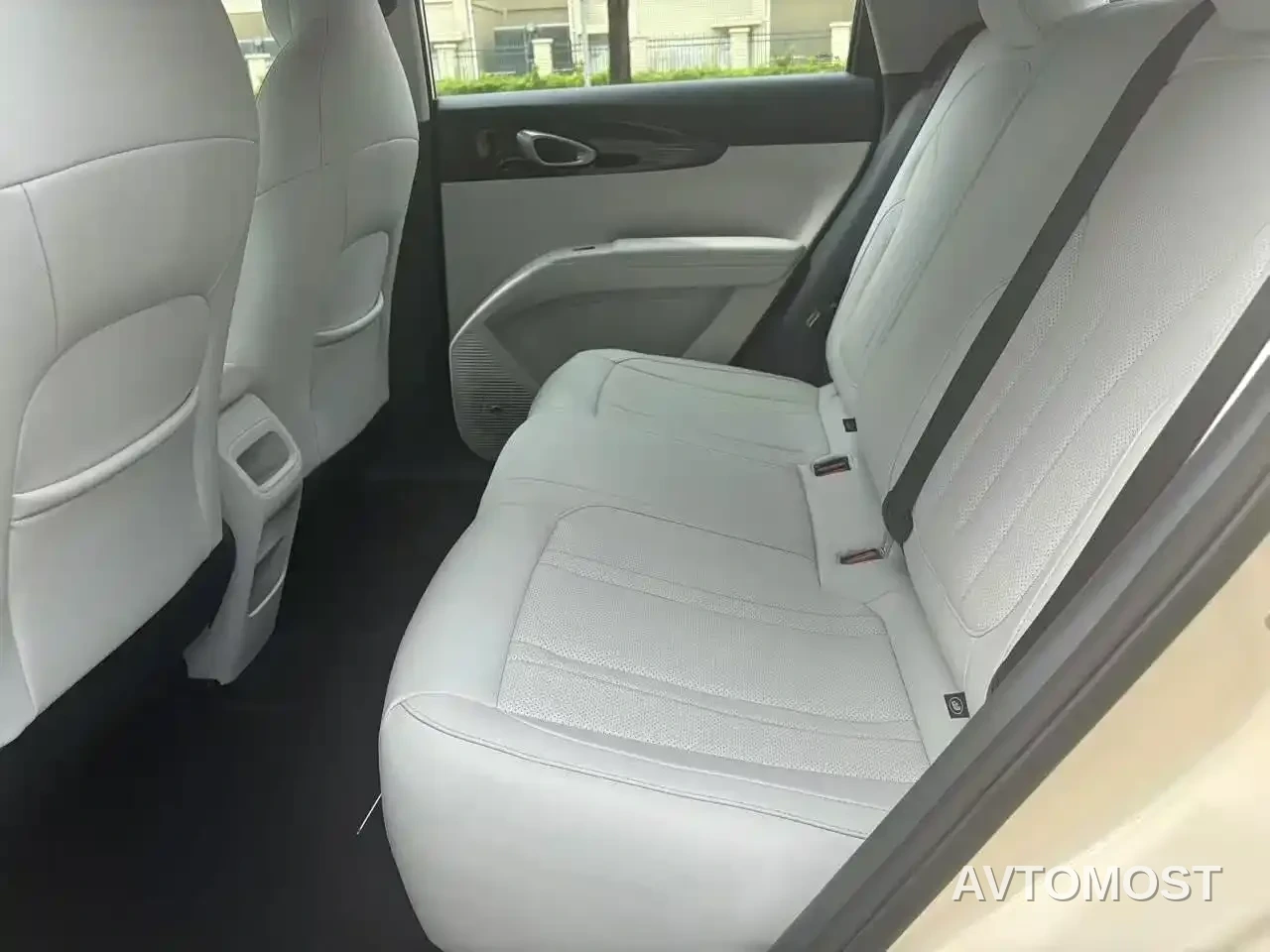 Geely Galaxy Starry Wish 2025 310km Dream Edition — фото 4