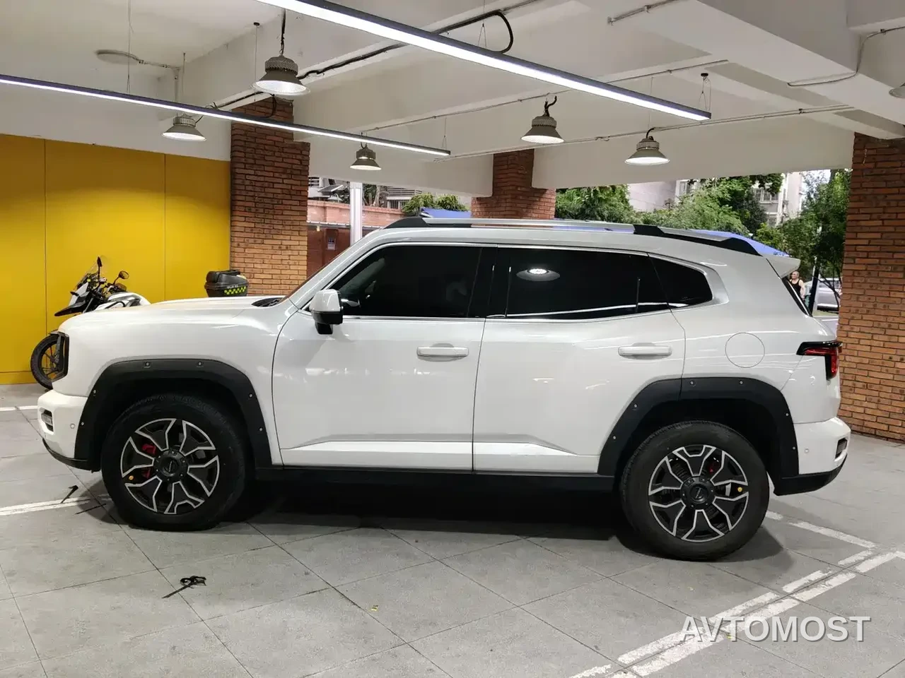 Haval Second-Generation Big Dog New Energy 2023 DHT-PHEV 105km Trendy Electric Edition Plus — фото 2