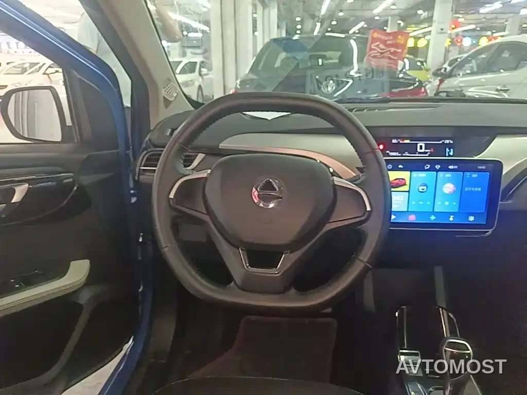 JMCG New Energy Yizhi EV3 2021 Mini Radar Yue Run Model — фото 5