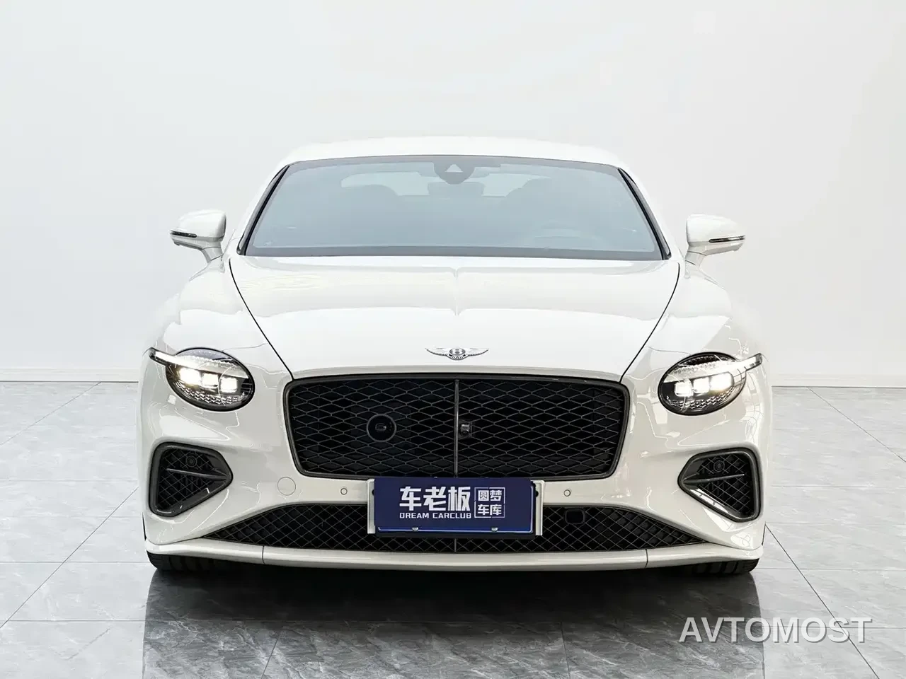 Bentley Continental Plug-in Hybrid 2025 GT Ultimate Edition — фото 2