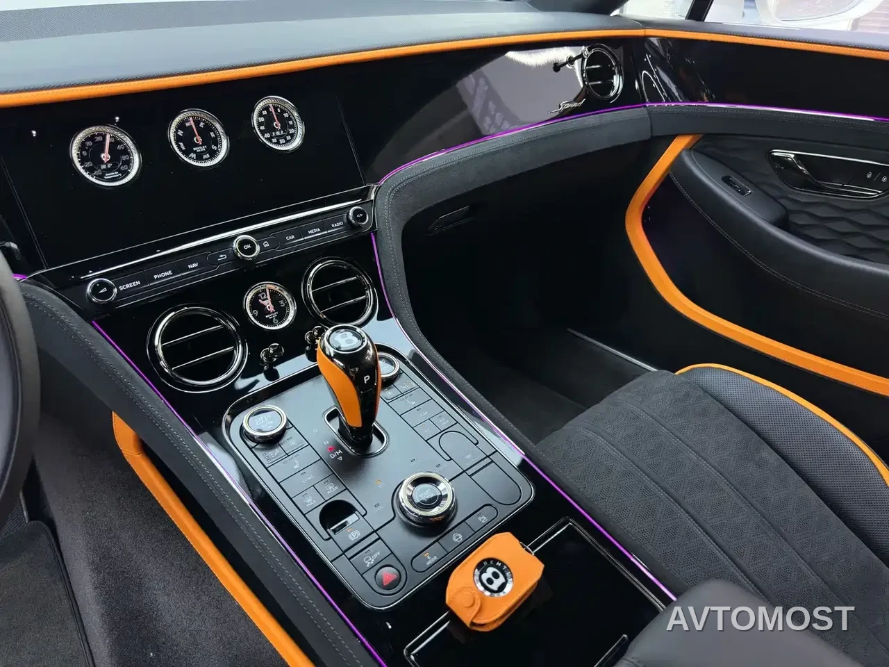 Bentley Continental Plug-in Hybrid 2025 GT Ultimate Edition — фото 24