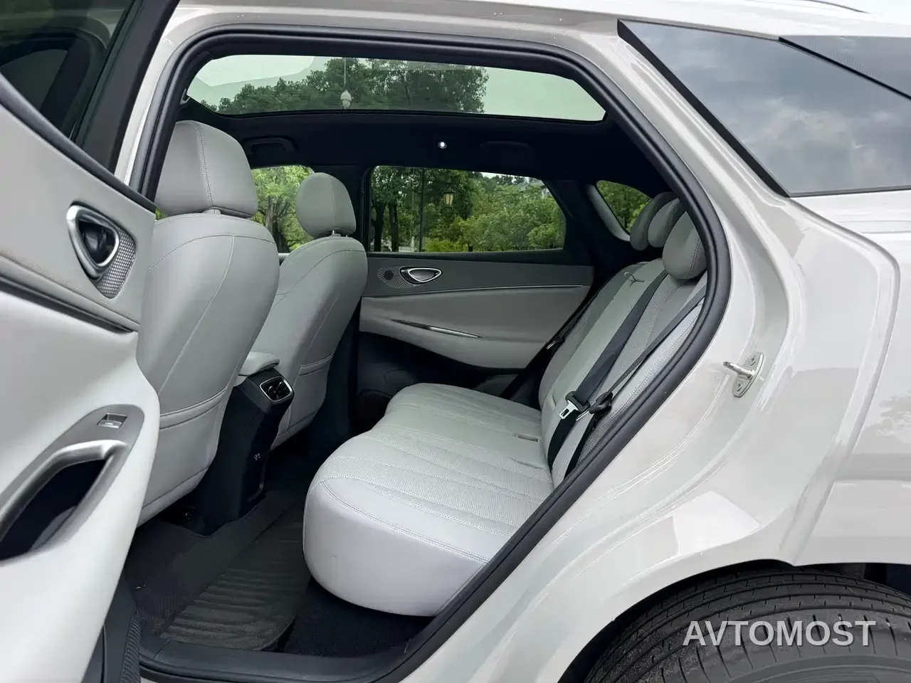 BYD Sealion 06 New Energy 2025 DM-i 170 Pilot Pro Edition — фото 14