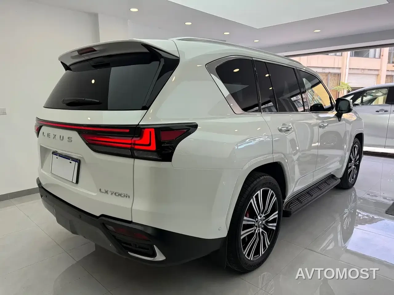 Lexus LX 2025 700h Boundary Edition — фото 15