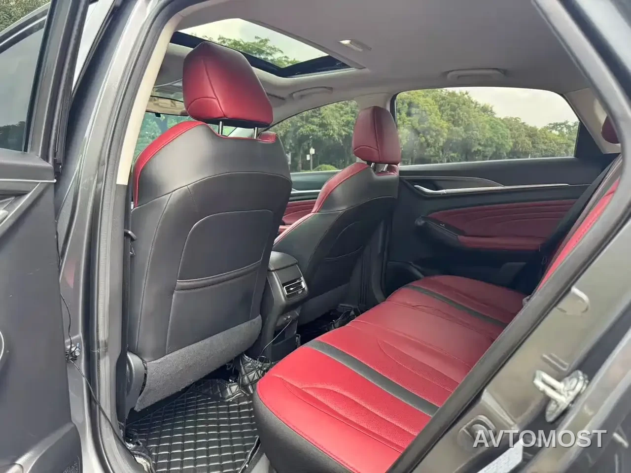 Changan Eado 2021 PLUS Blue Whale NE 1.4T GDI DCT Premium — фото 8