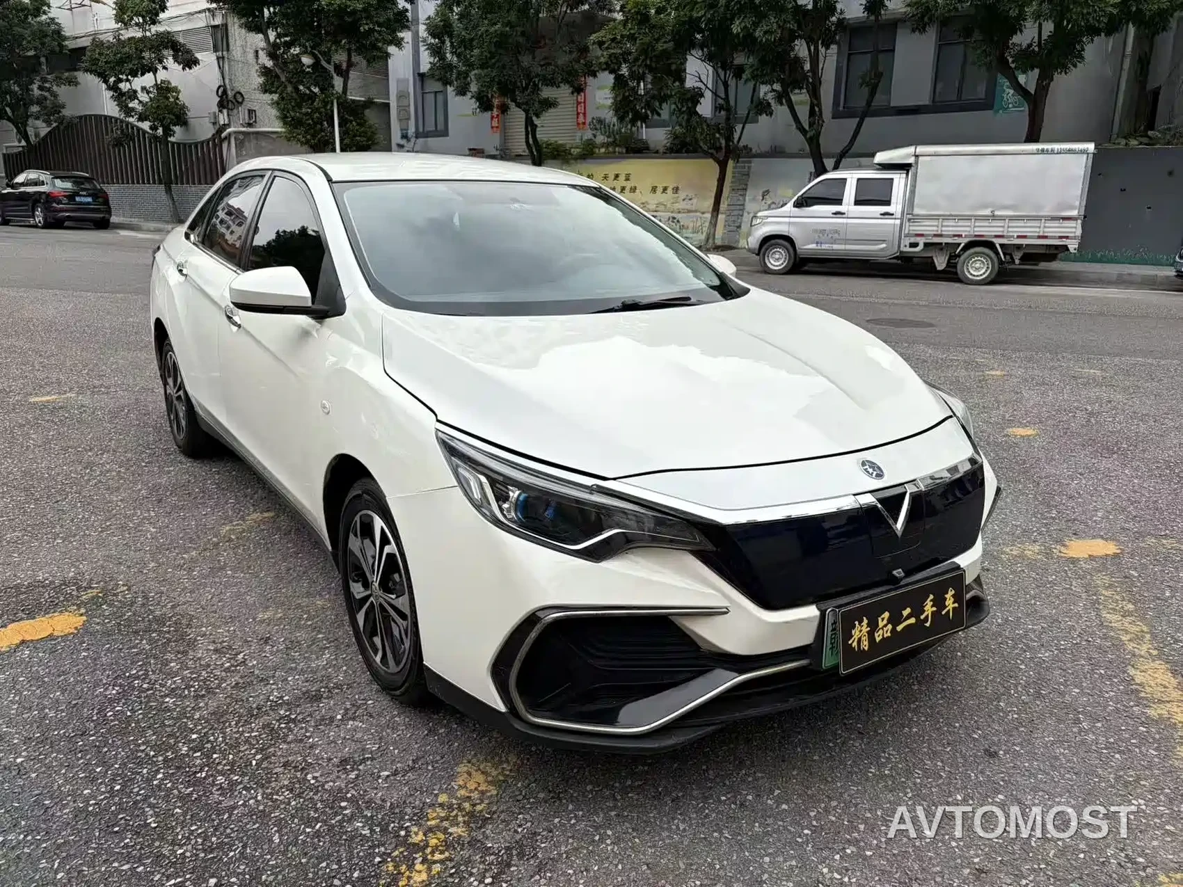 Venucia D60EV 2020 Standard Range Smart Edition — фото 3