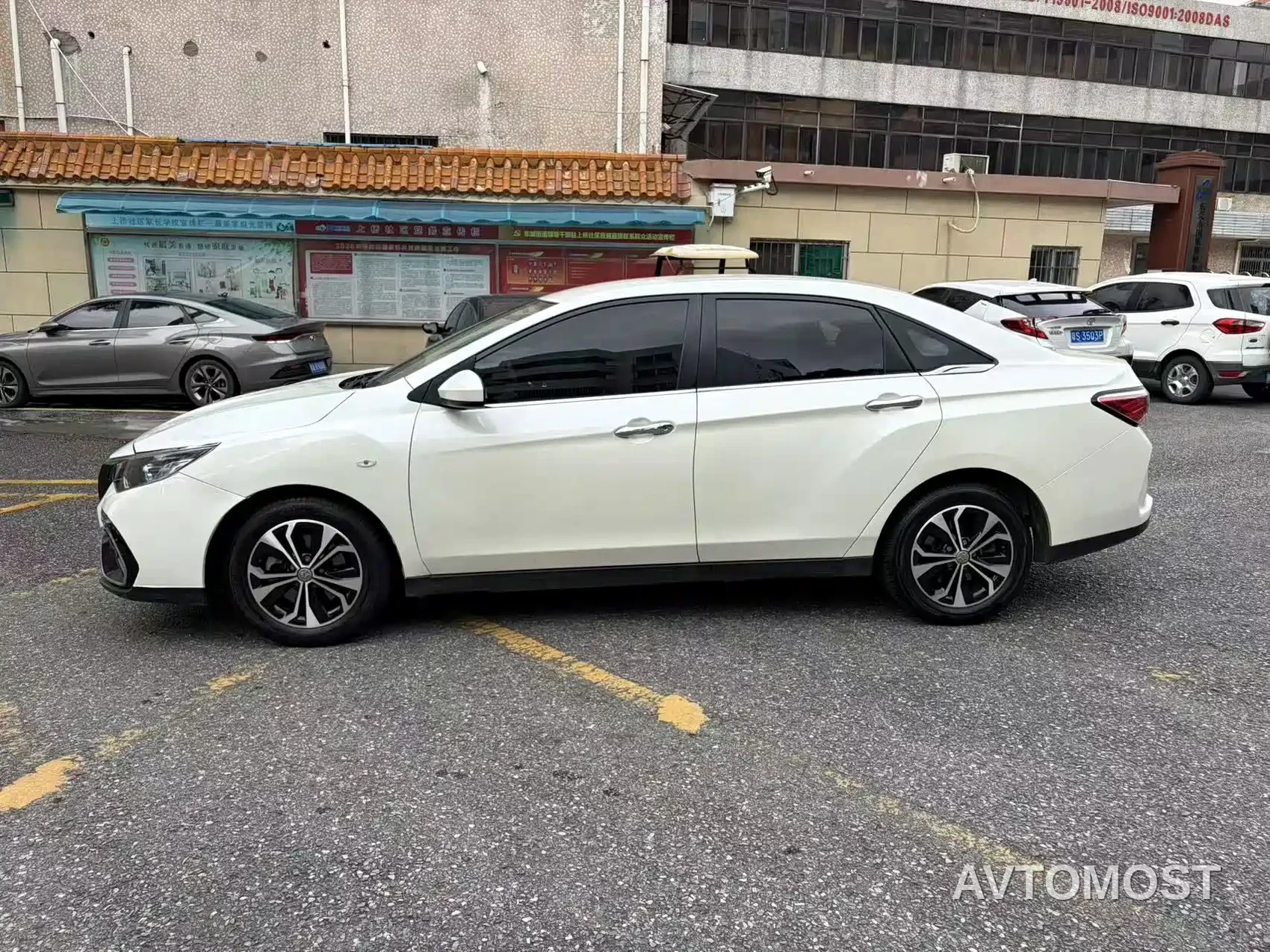 Venucia D60EV 2020 Standard Range Smart Edition — фото 8