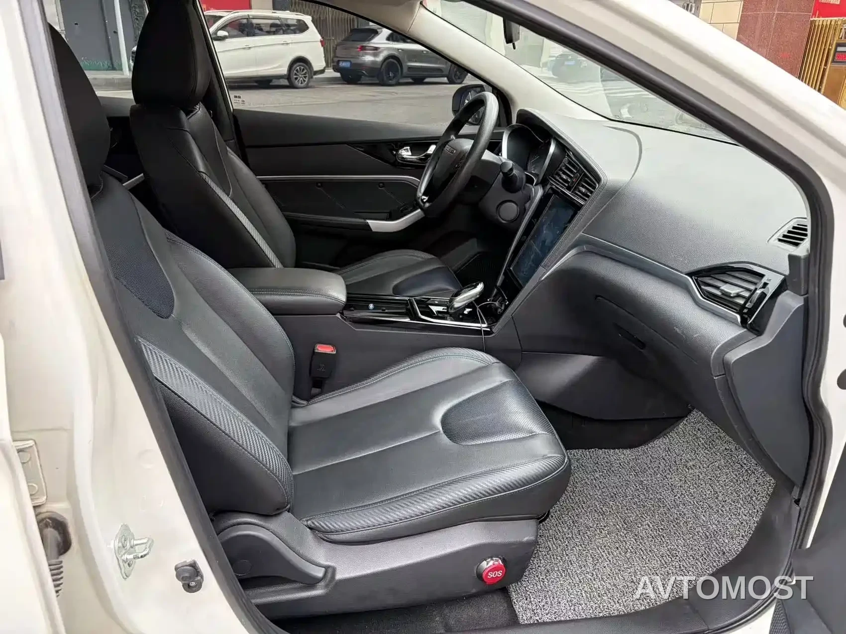 Venucia D60EV 2020 Standard Range Smart Edition — фото 9