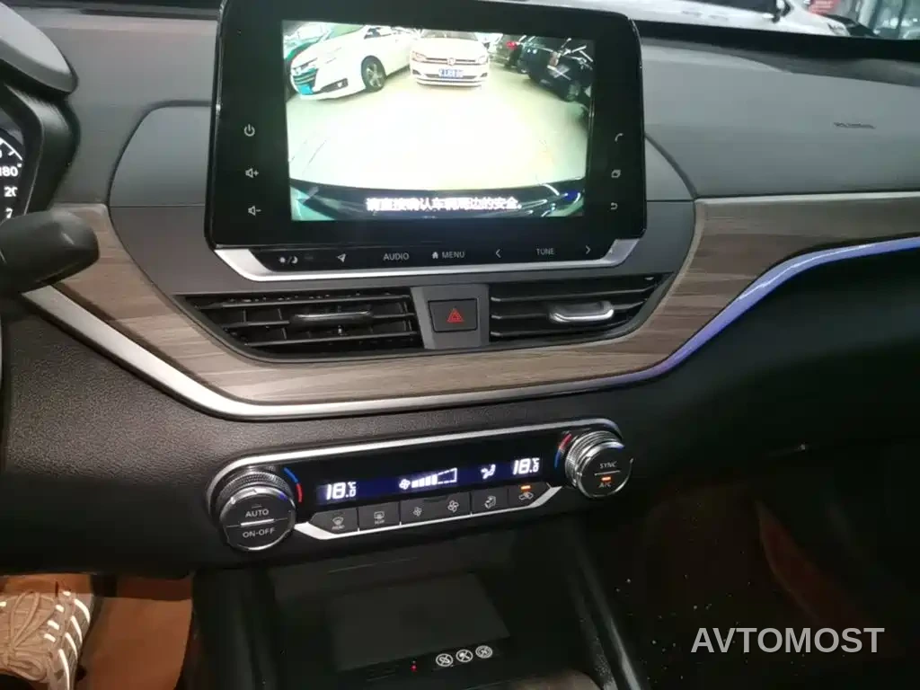 Nissan Teana 2021 2.0L XL Comfort — фото 13