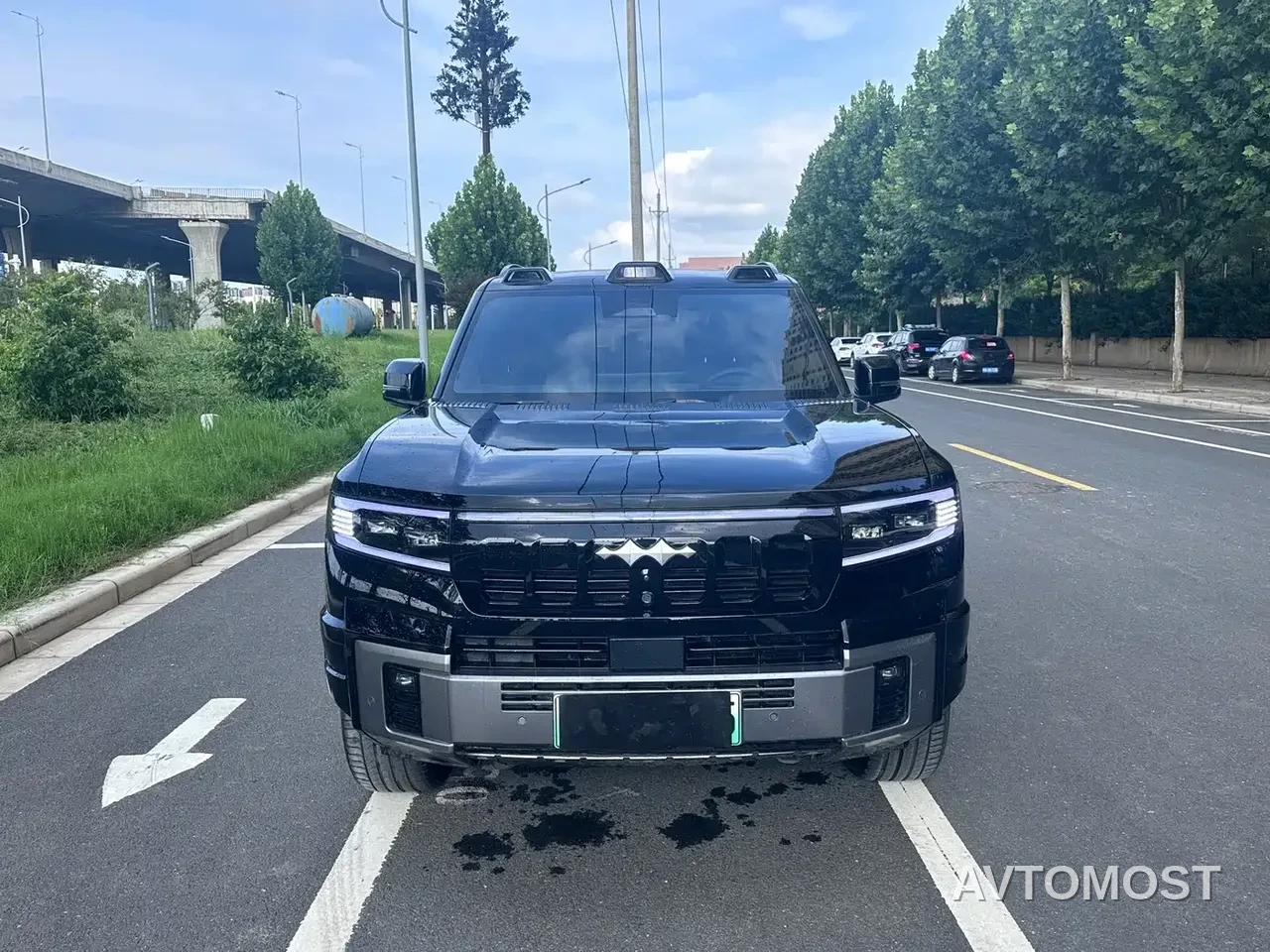 Fang Cheng Bao Leopard 8 2025 Zhiyong Flagship 7-Seater — фото 2
