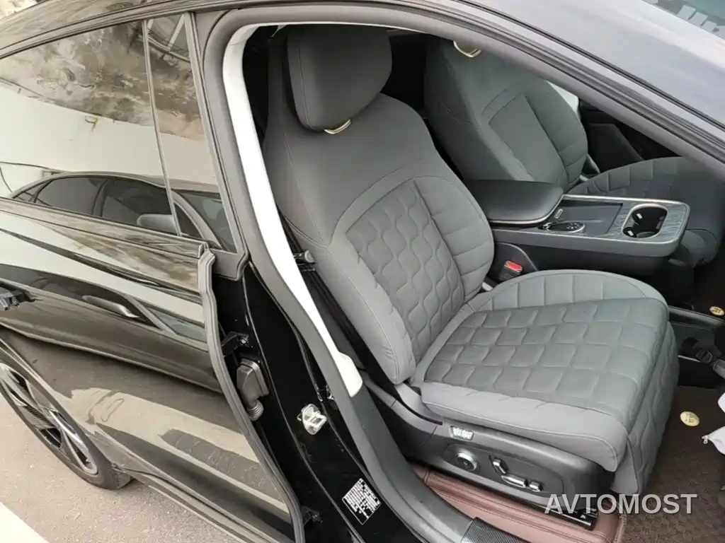Exeed Exlantix ET 2024 Model Extended Range 200 Pro — фото 19