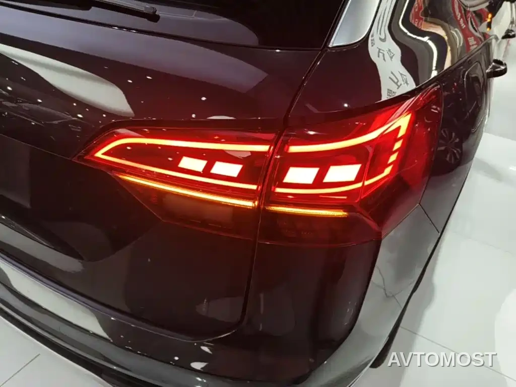 Volkswagen Tayron 2022 330TSI 2WD Luxury Smart Connect Edition — фото 8