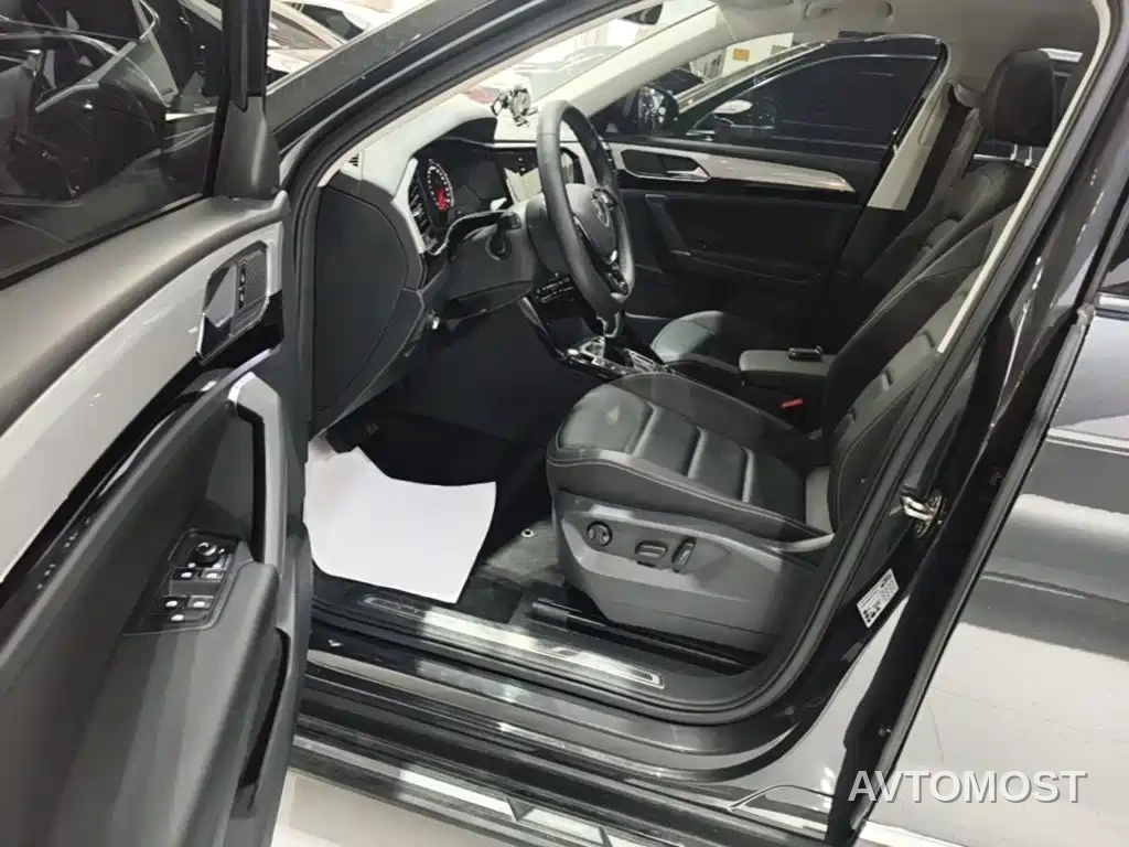 Volkswagen Tayron 2022 330TSI 2WD Luxury Smart Connect Edition — фото 16