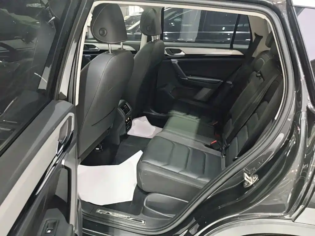 Volkswagen Tayron 2022 330TSI 2WD Luxury Smart Connect Edition — фото 17