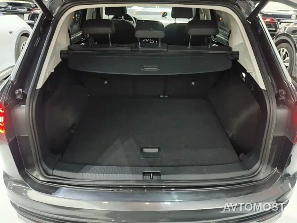 Volkswagen Tayron 2022 330TSI 2WD Luxury Smart Connect Edition — фото 19