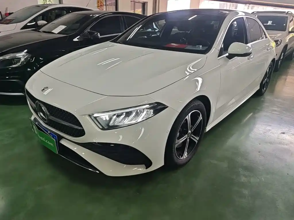 Mercedes-Benz A-Class 2023 A 200 L Fashion