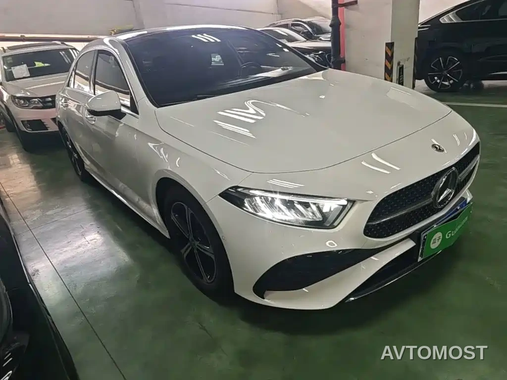 Mercedes-Benz A-Class 2023 A 200 L Fashion — фото 4