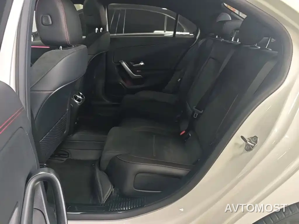 Mercedes-Benz A-Class 2023 A 200 L Fashion — фото 17