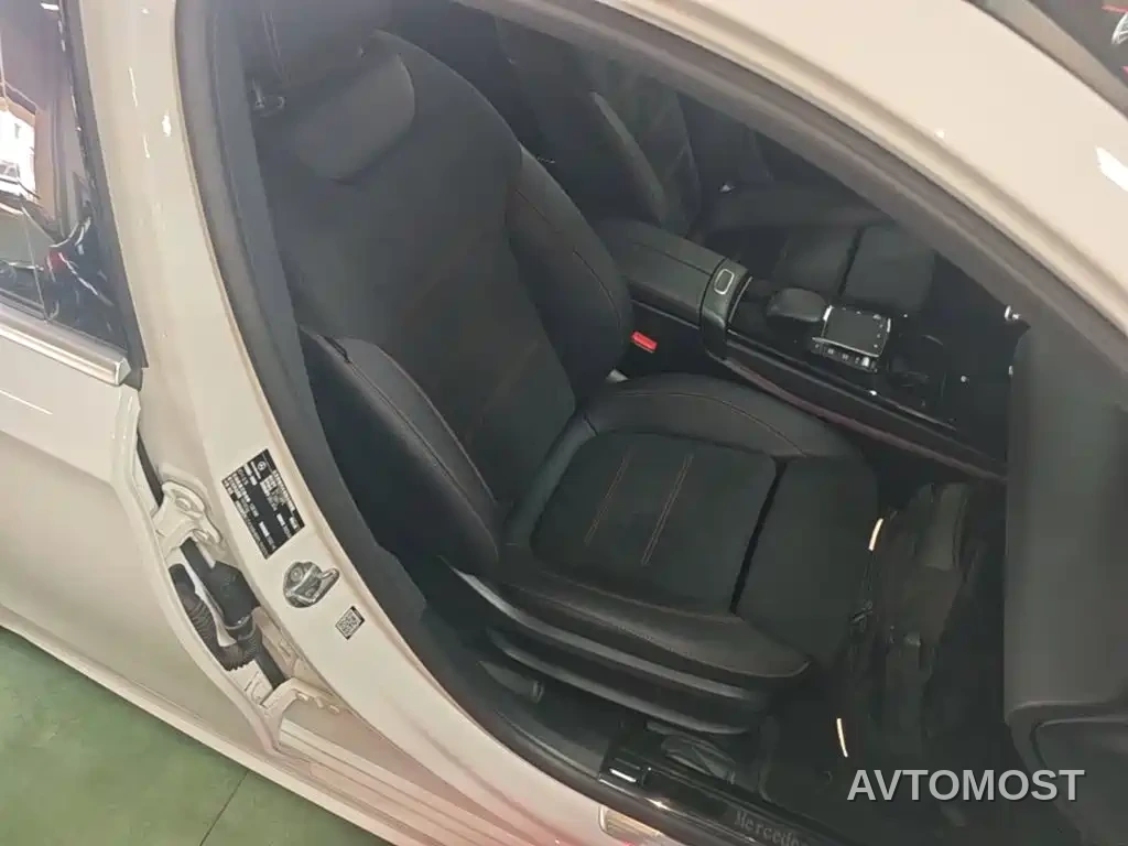 Mercedes-Benz A-Class 2023 A 200 L Fashion — фото 25