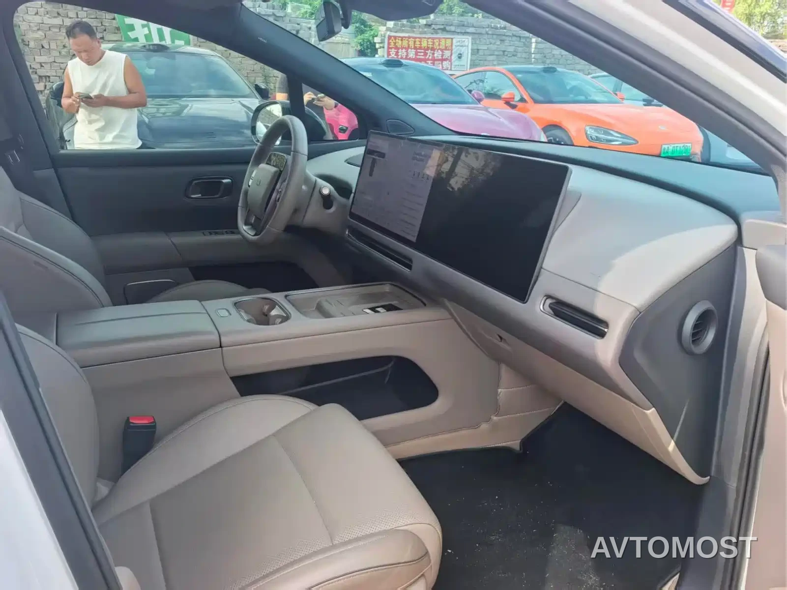 Li Auto i6 2025 2WD Base Model — фото 2