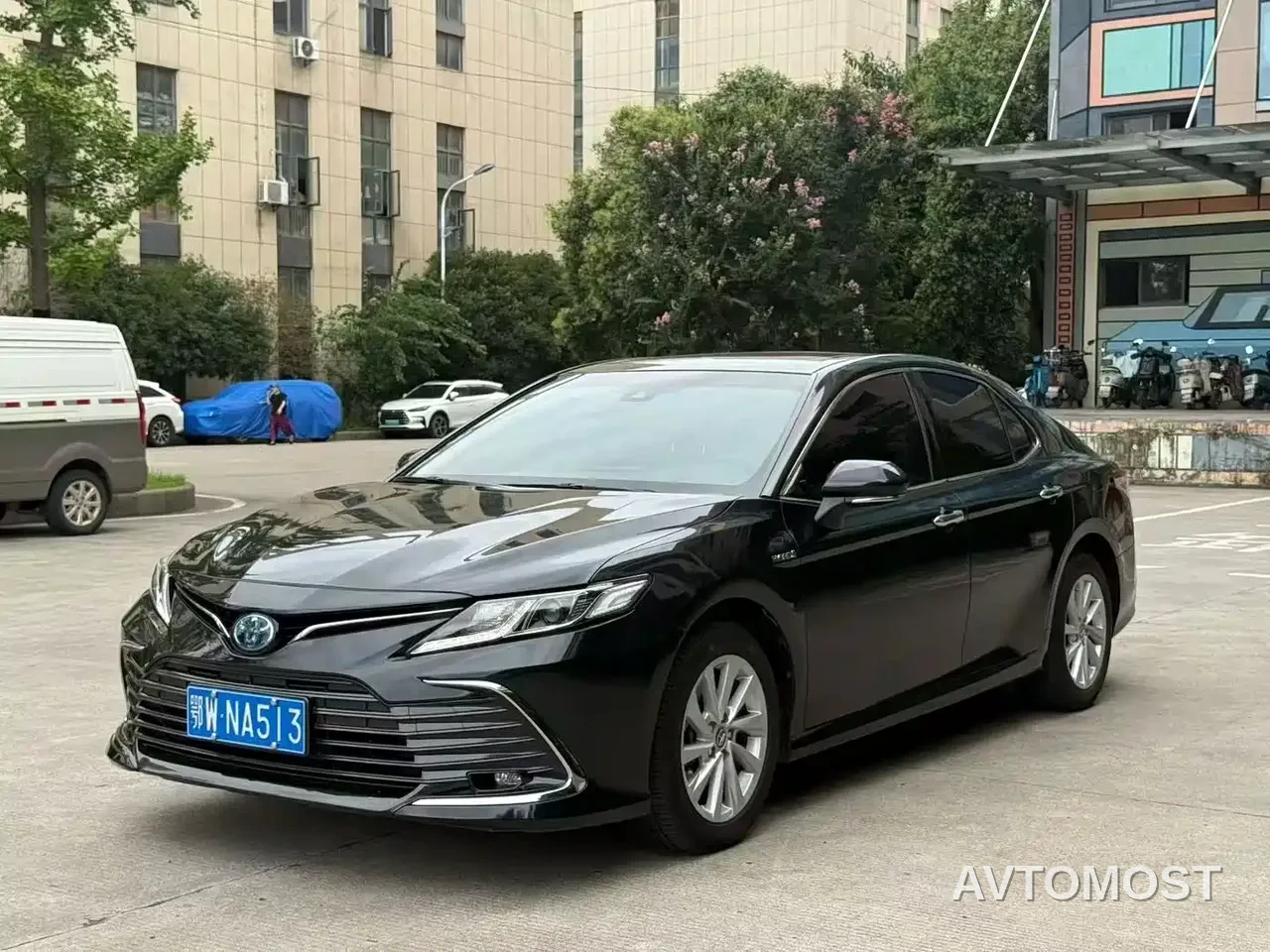 Toyota Camry 2021 Hybrid 2.5HGVP Leading Edition — фото 1