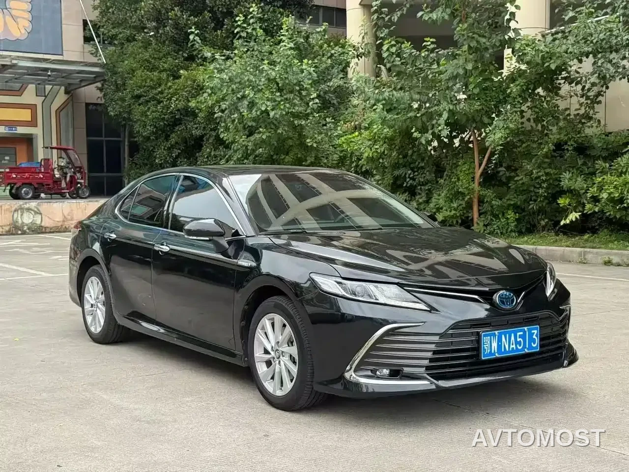 Toyota Camry 2021 Hybrid 2.5HGVP Leading Edition — фото 3