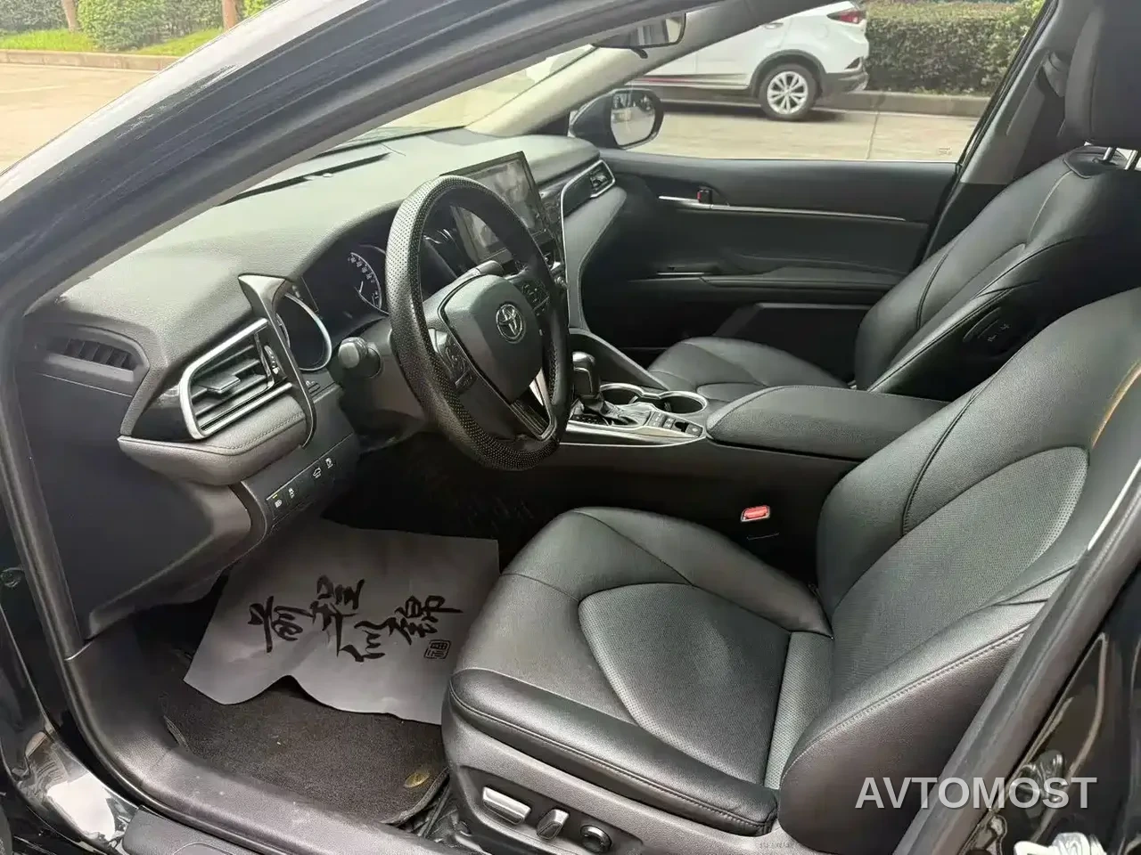 Toyota Camry 2021 Hybrid 2.5HGVP Leading Edition — фото 4