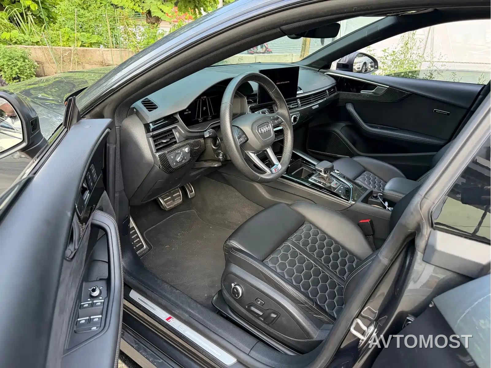 Audi RS 5 2022 RS 5 2.9T Sportback Dark Gold Edition — фото 6