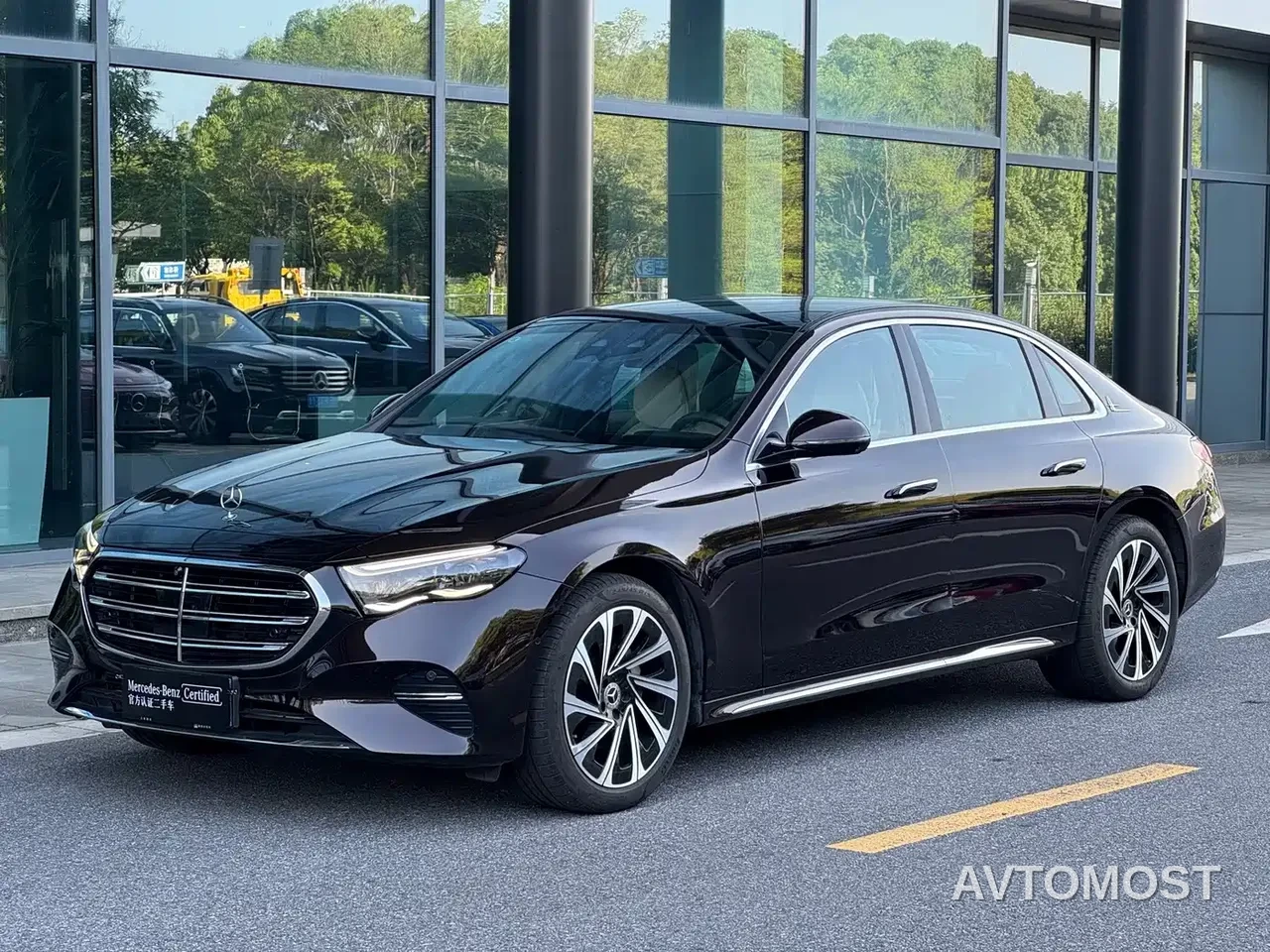Mercedes-Benz E-Class 2024 Model E 300 L Luxury — фото 1