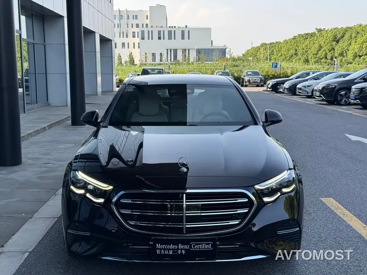 Mercedes-Benz E-Class 2024 Model E 300 L Luxury — фото 2