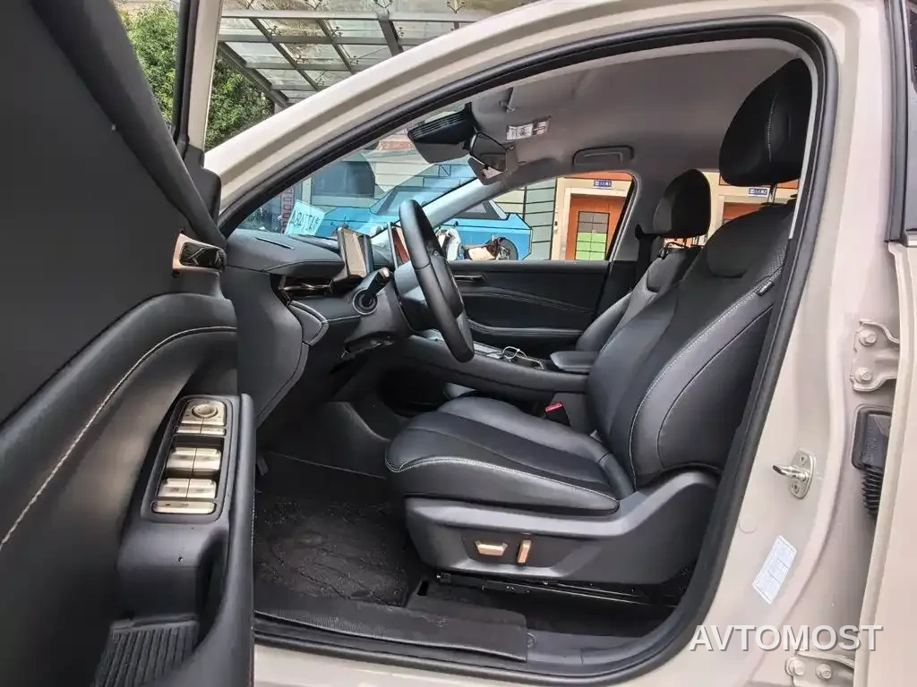 Baojun Yunhai 2024 500km Pure Electric — фото 8