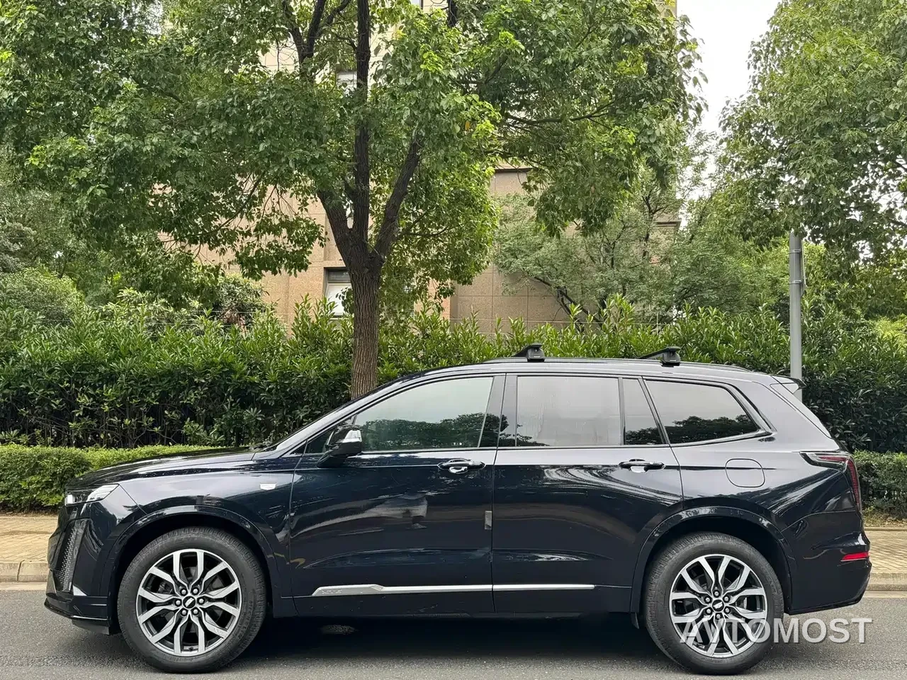 Cadillac XT6 2022 2.0T 6-Seater 4WD Premium Edition — фото 3