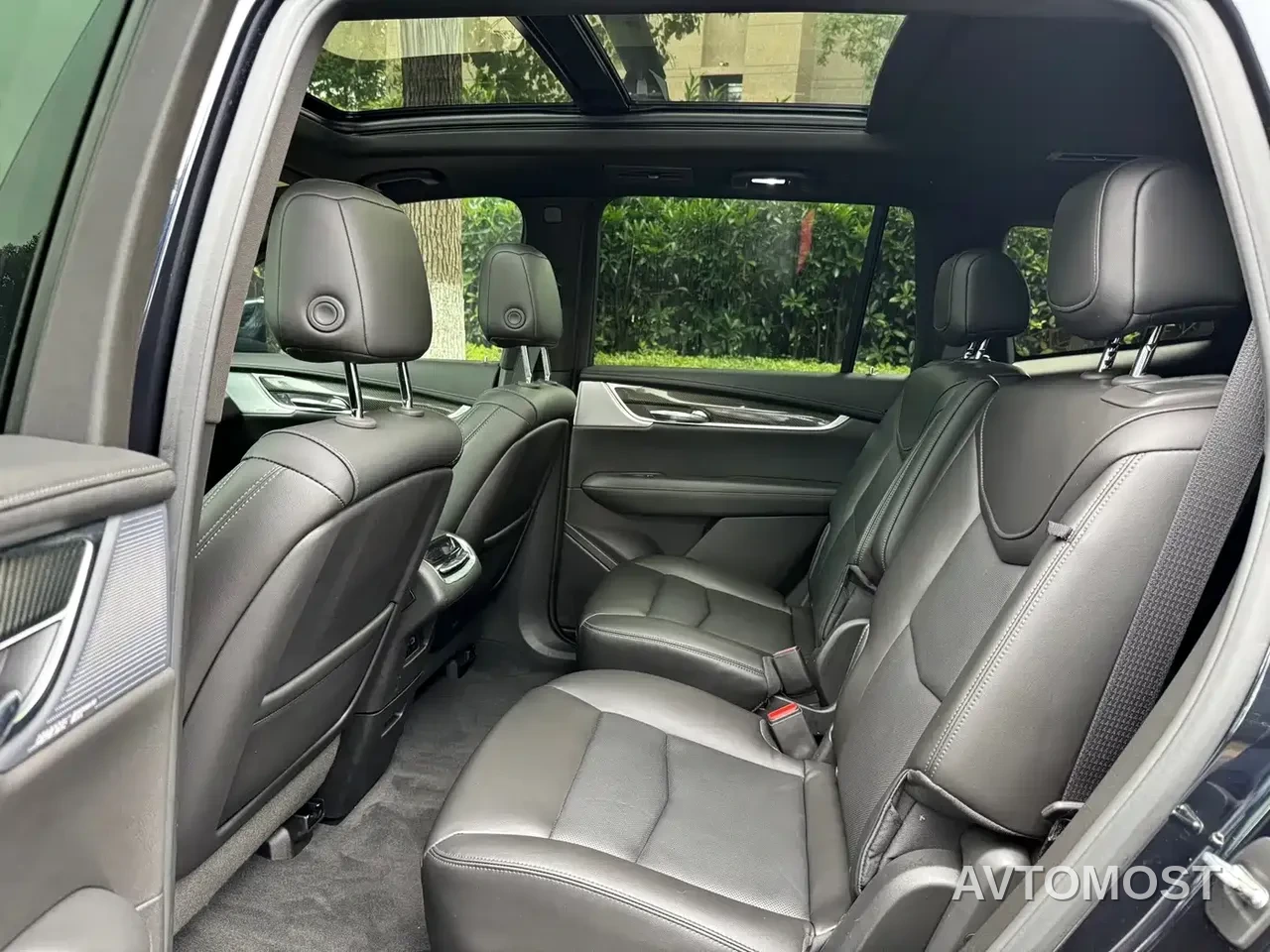 Cadillac XT6 2022 2.0T 6-Seater 4WD Premium Edition — фото 15