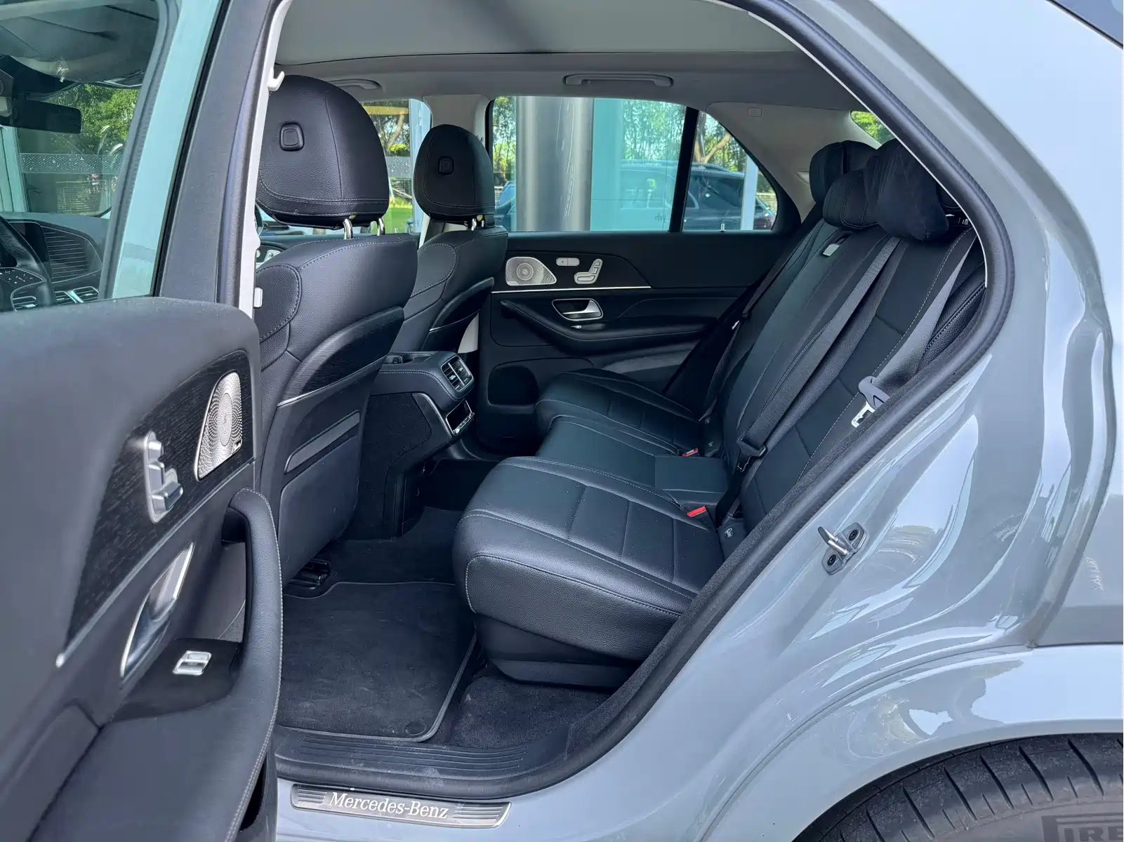 Mercedes-Benz GLE 2024 GLE 450 4MATIC Luxury — фото 9