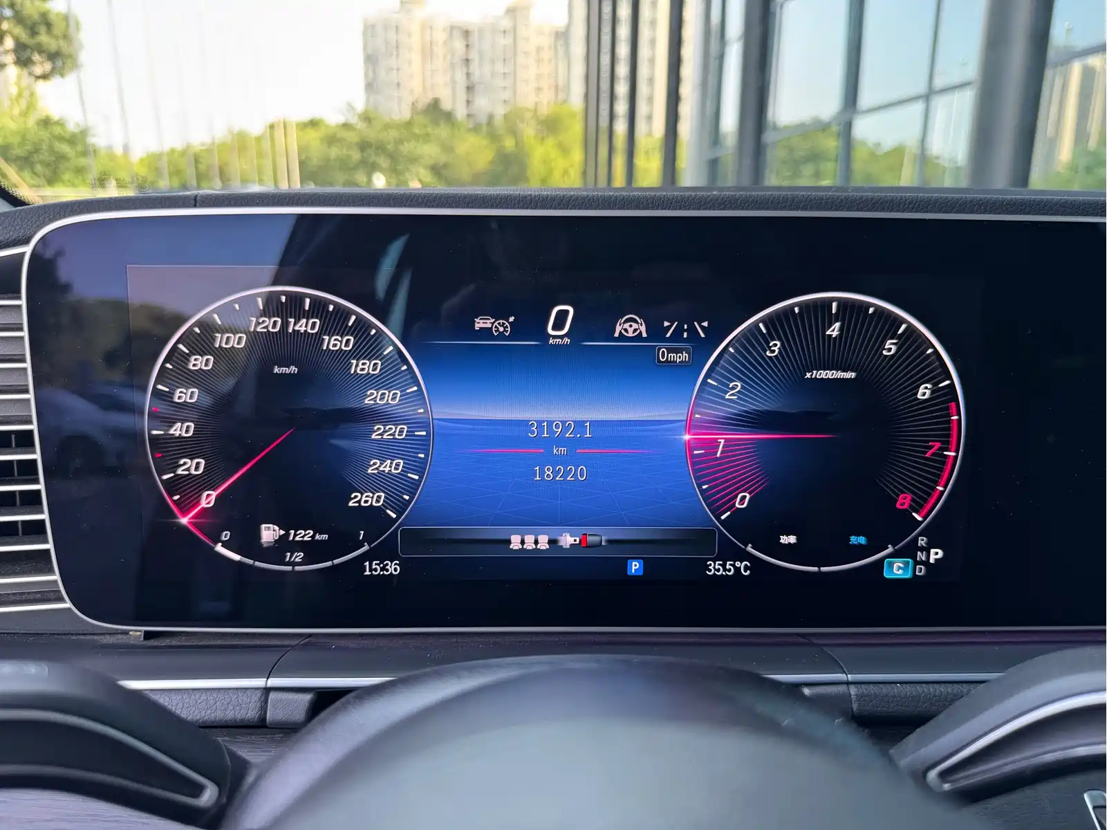 Mercedes-Benz GLE 2024 GLE 450 4MATIC Luxury — фото 15