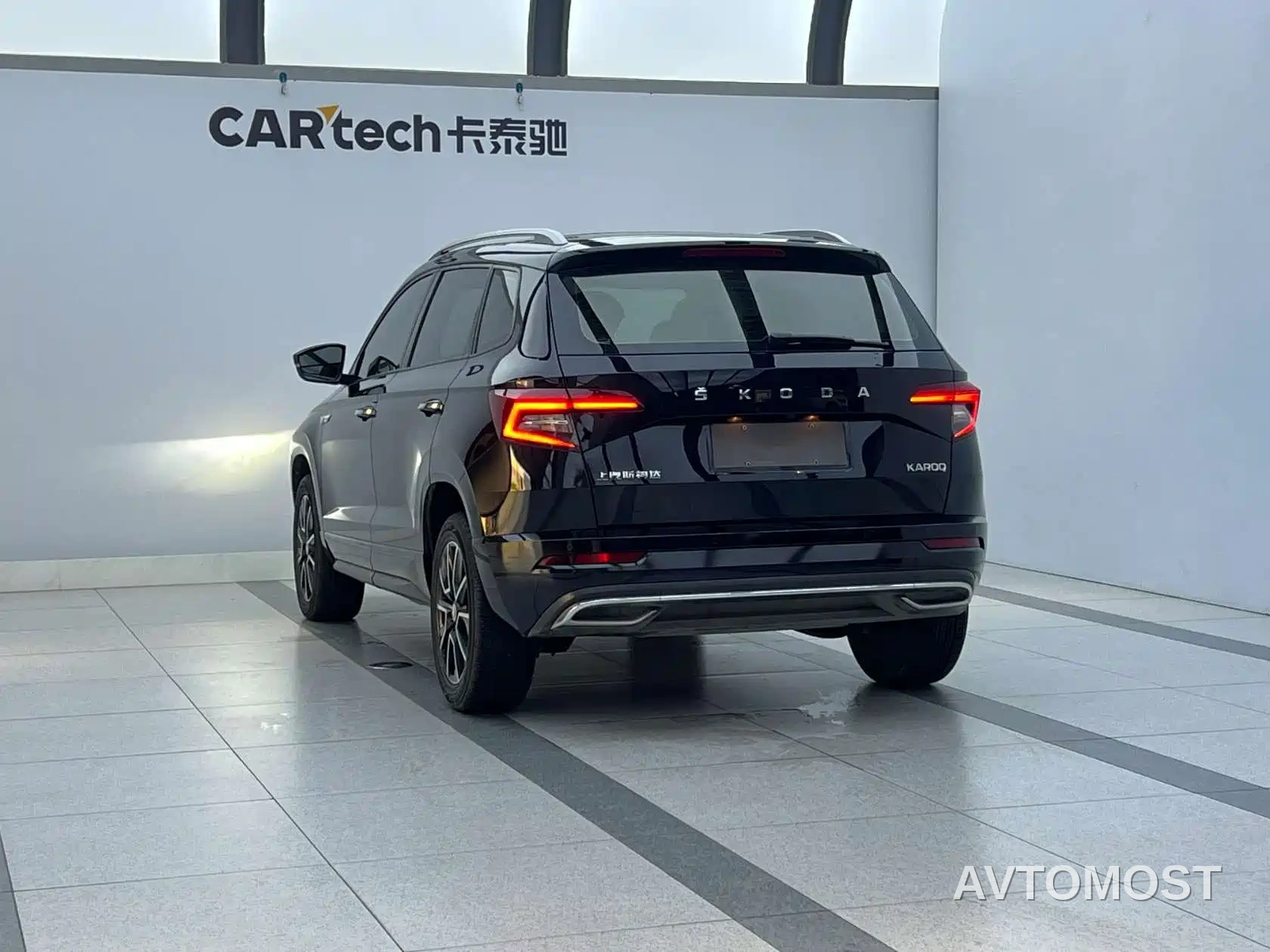 Škoda Karoq 2022 TSI280 Premium Edition — фото 2