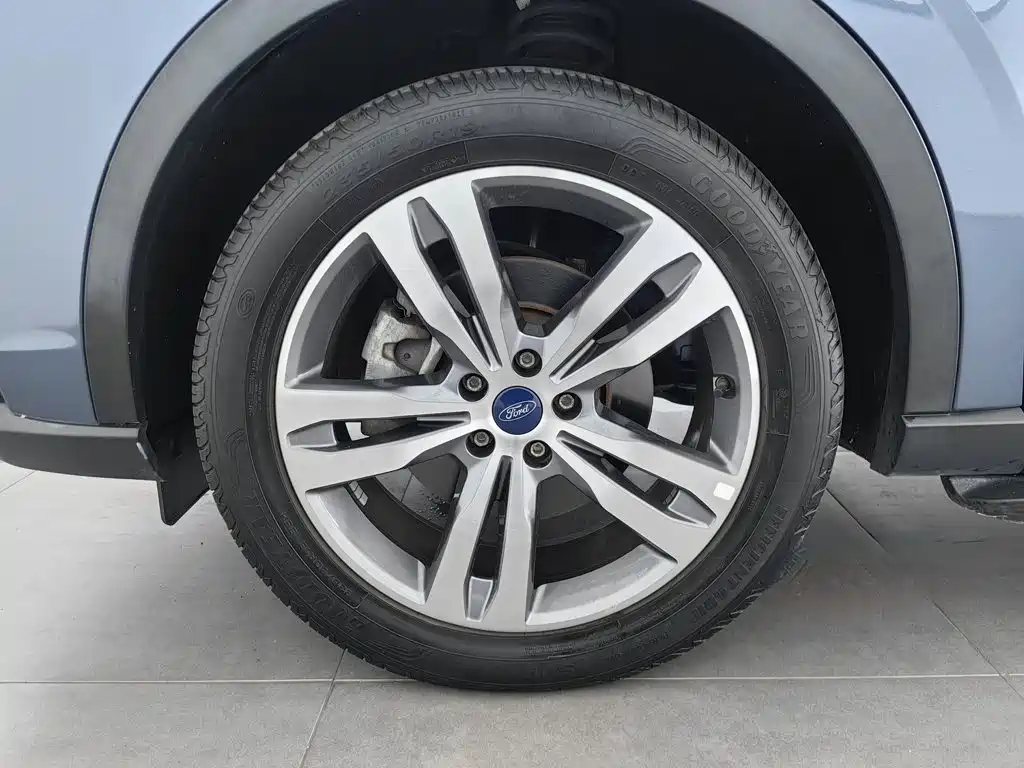Ford Lingrui 2022 EcoBoost 170 Premium — фото 17